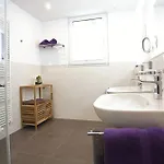Am Roesslewald Apartmán *